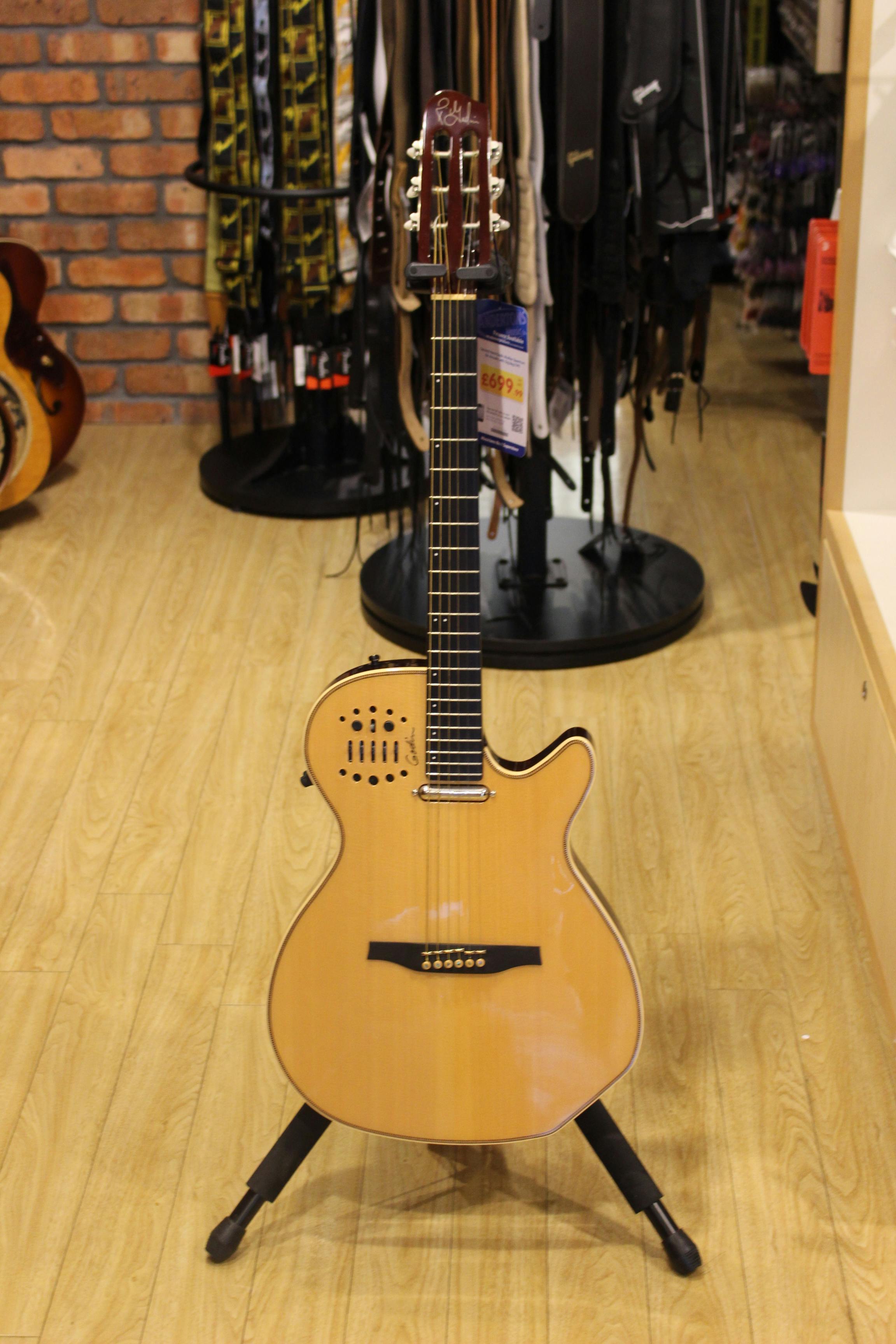 Second Hand Godin Multiac Spectrum SA Acoustic with Gig Bag