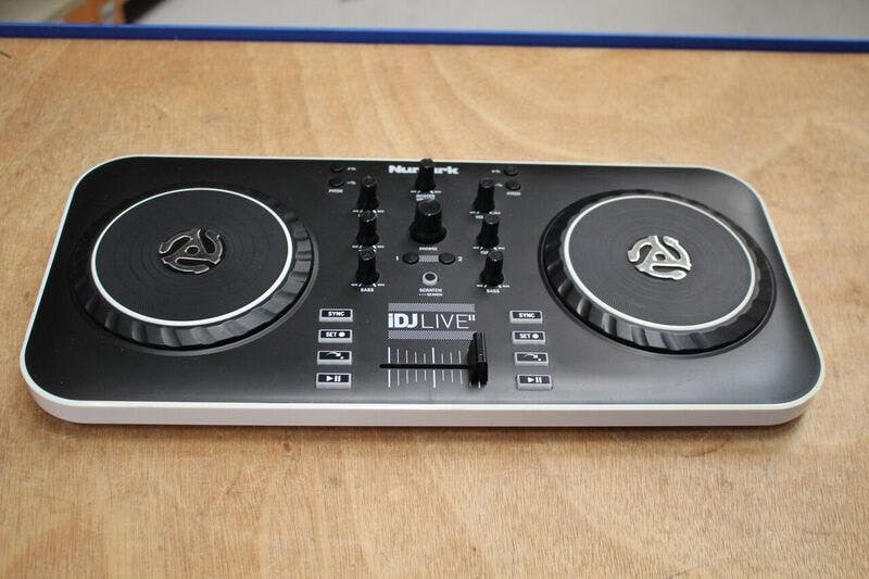 B Stock : Numark iDJ Live II - iOS DJ controller for iPad