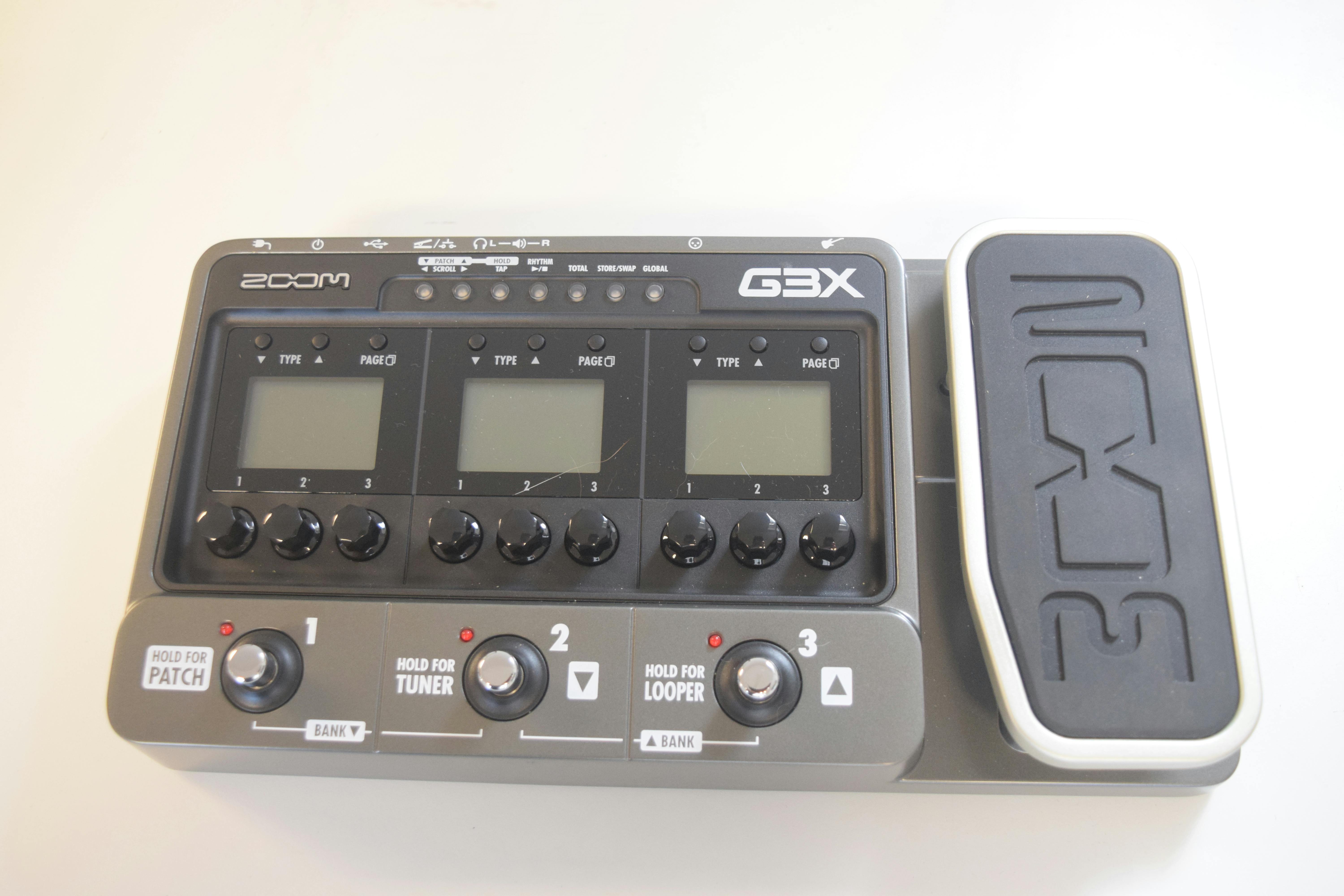 Second Hand Zoom G3X Guitar Effects & Amp Simulator - Andertons