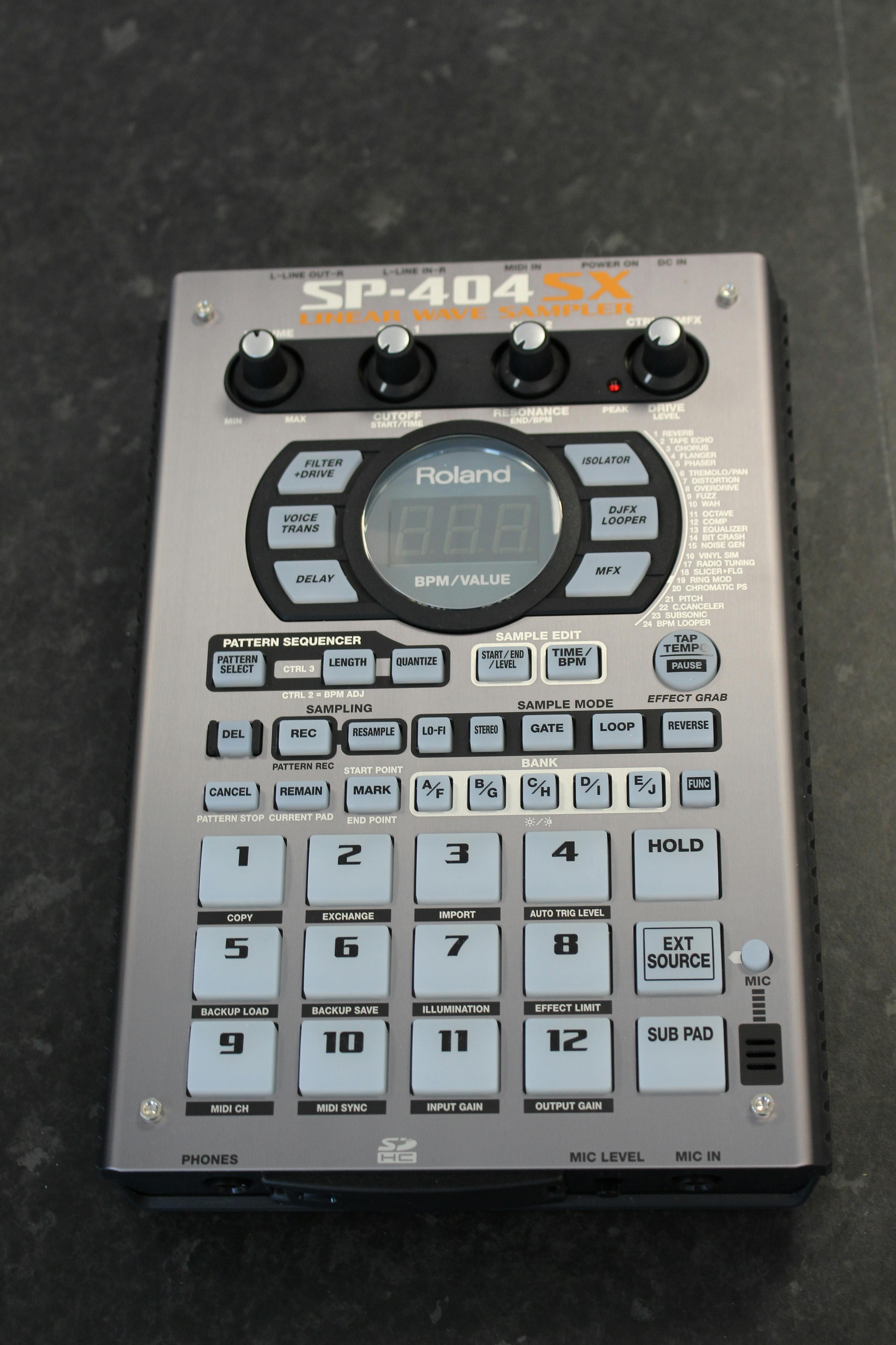 B Stock : Roland SP404SX DJ Sampler - Andertons Music Co.