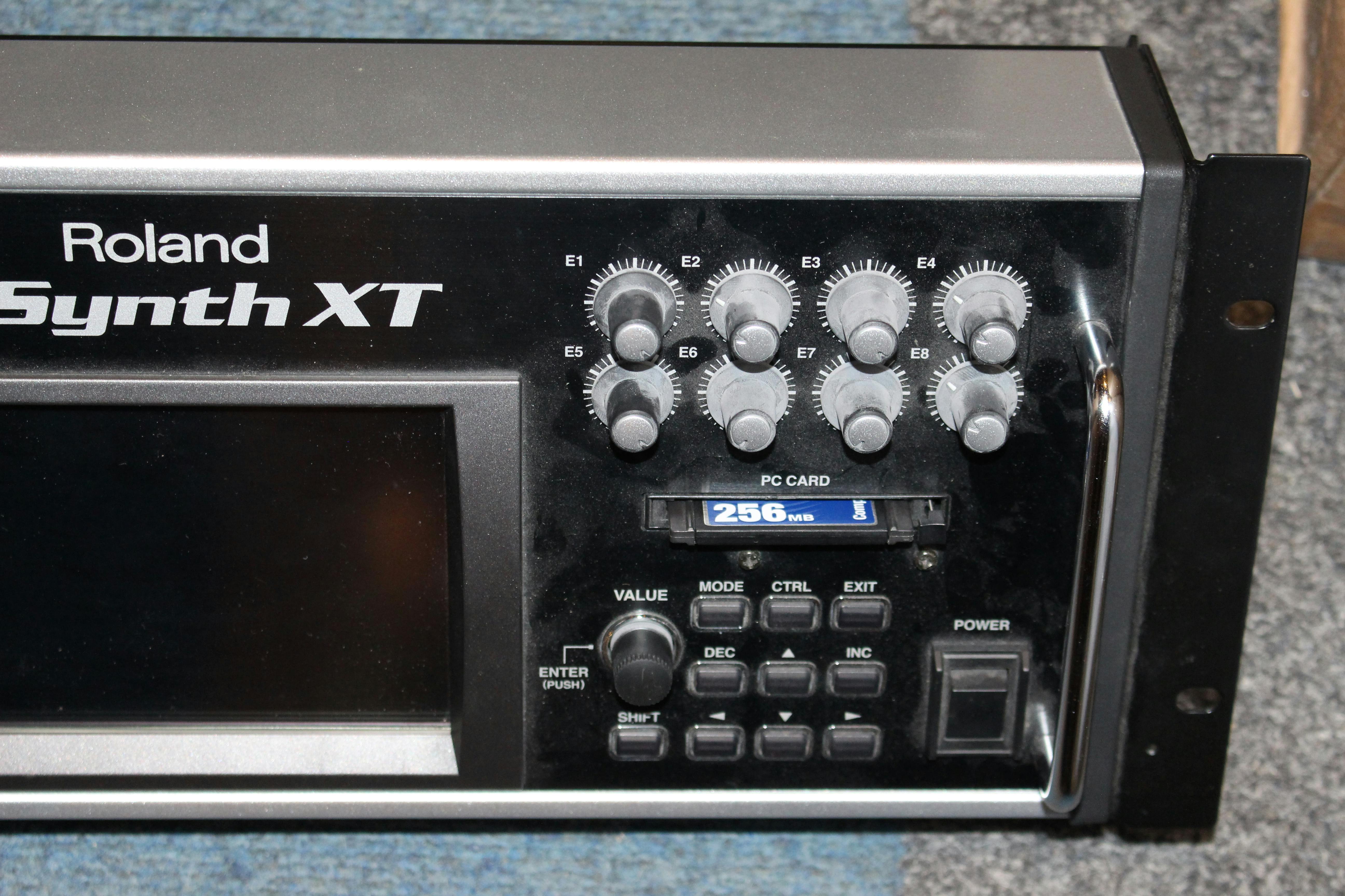 Second Hand Roland V Synth Xt T Rd Andertons Music Co