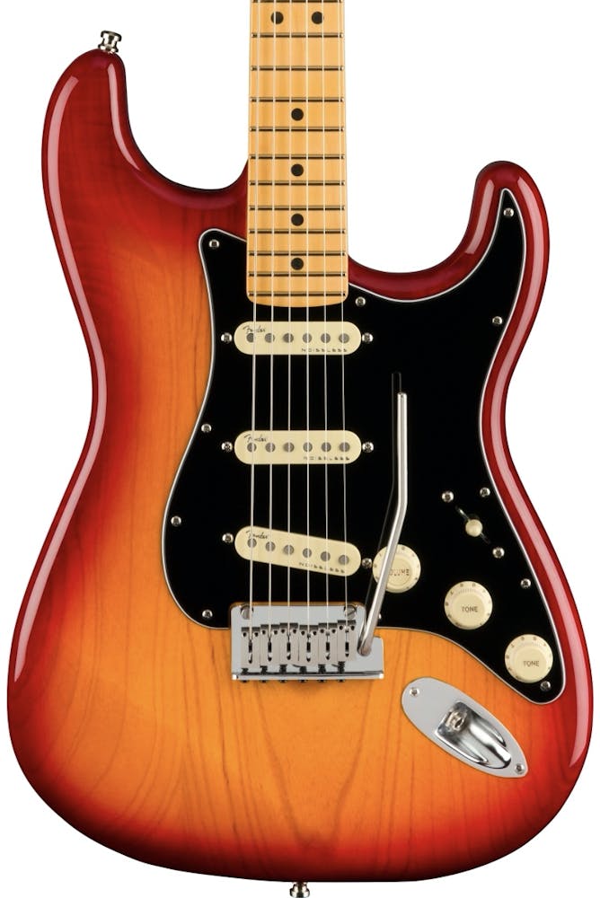 Fender American Ultra Luxe Stratocaster in Plasma Red Burst