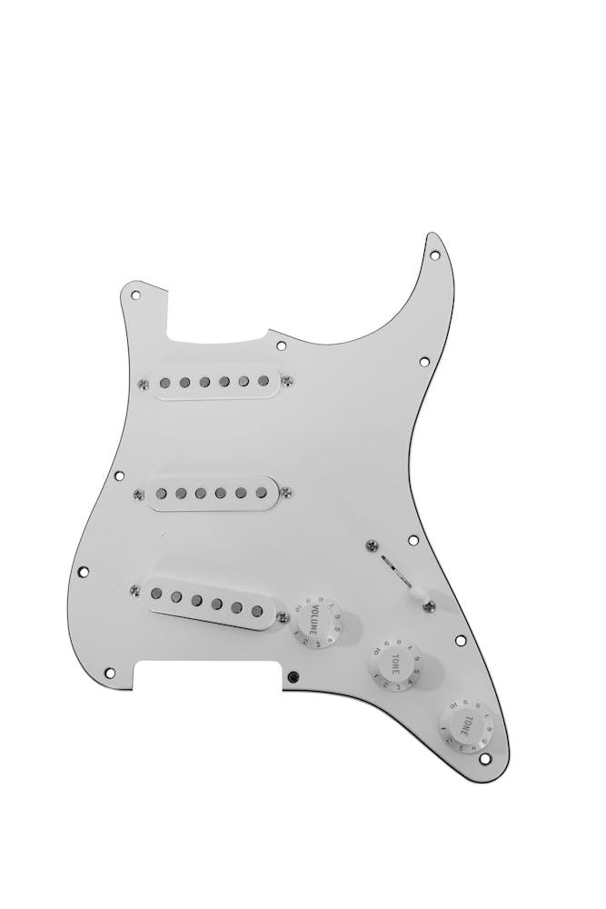 Bare Knuckle Boot Camp Pre Wired Strat Guard - with True Grit Set - White
