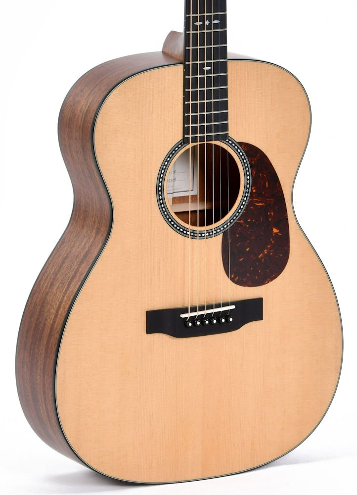 Sigma Crossroad Series S000M-10E Electro Acoustic Guitar in Natural
