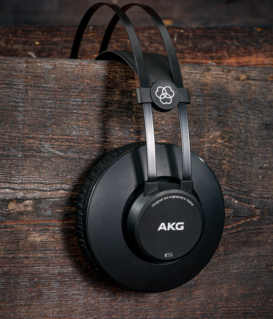 akg K52 Closed-back headphones