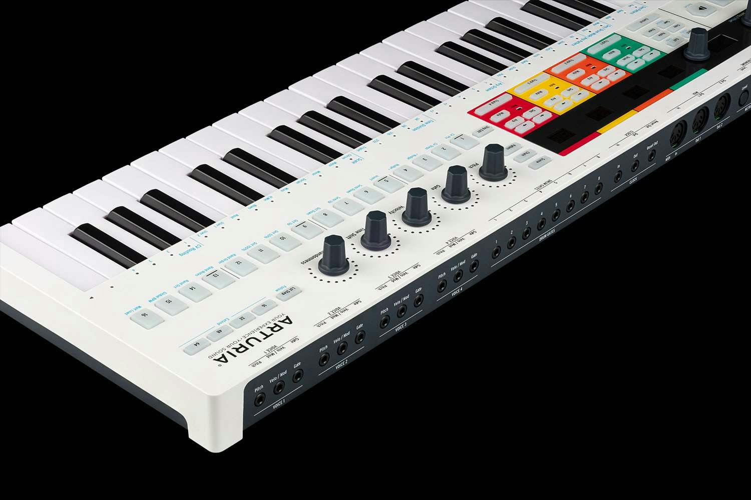Arturia Keystep Pro 37-key MIDI Controller & Multi-channel Polyphonic  Sequencer - Andertons Music Co.