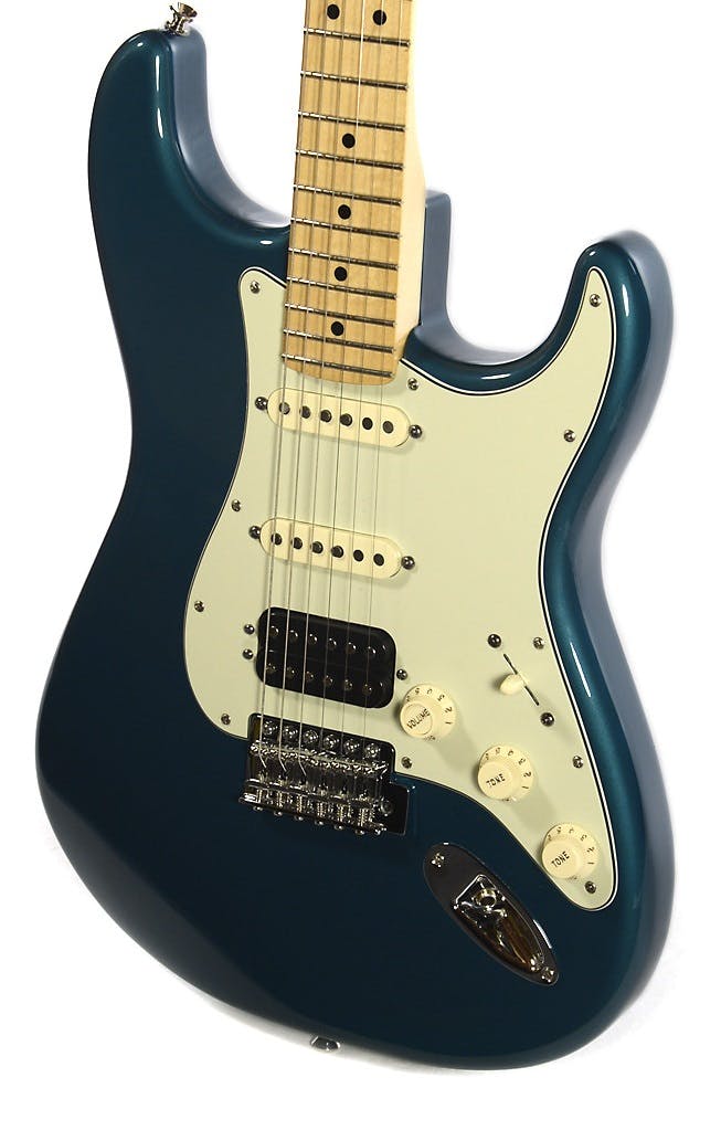 Fender Deluxe Lone Star Stratocaster Guitar in Ocean Turquoise