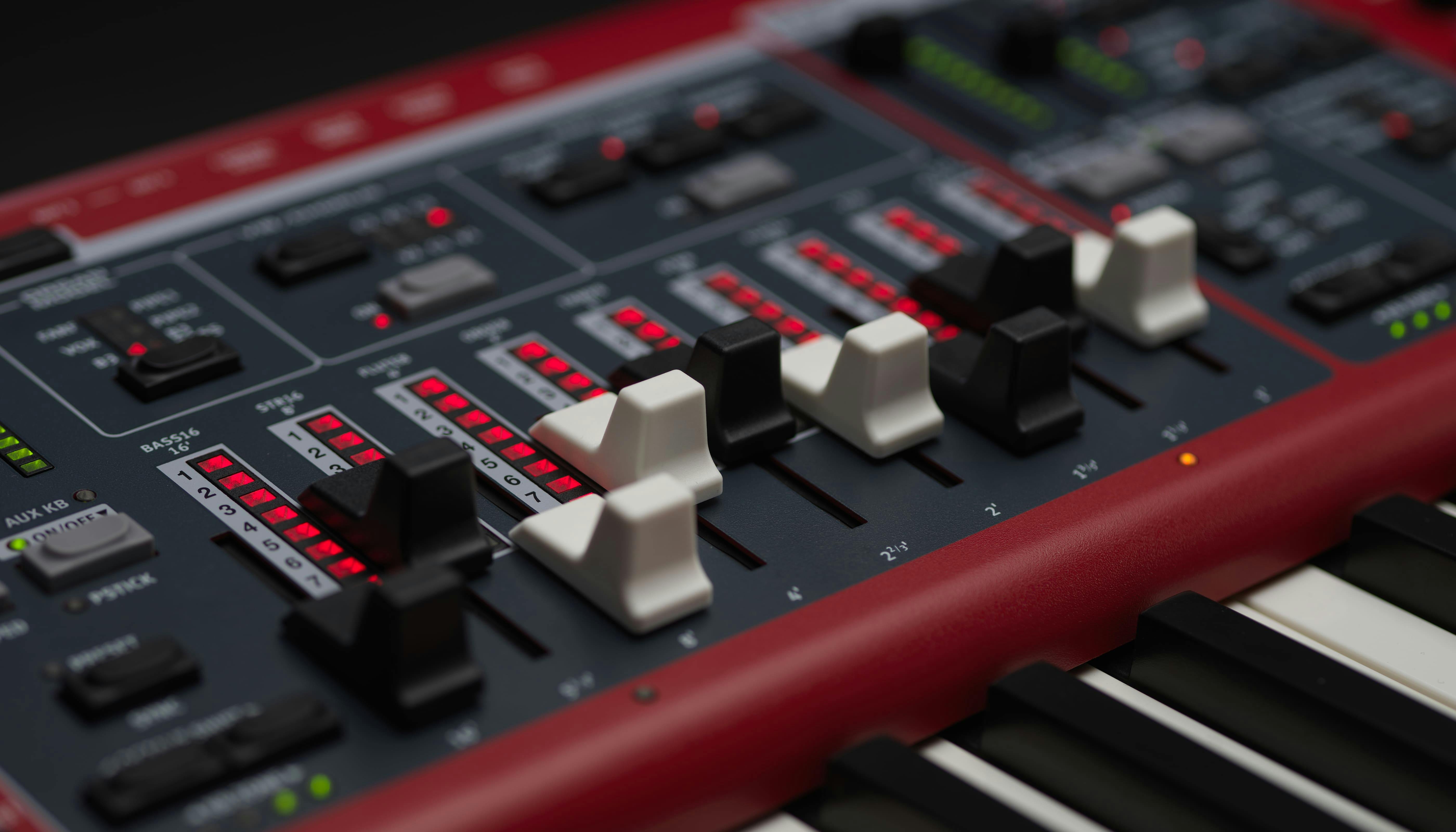 Nord stage outlet 3 aftertouch