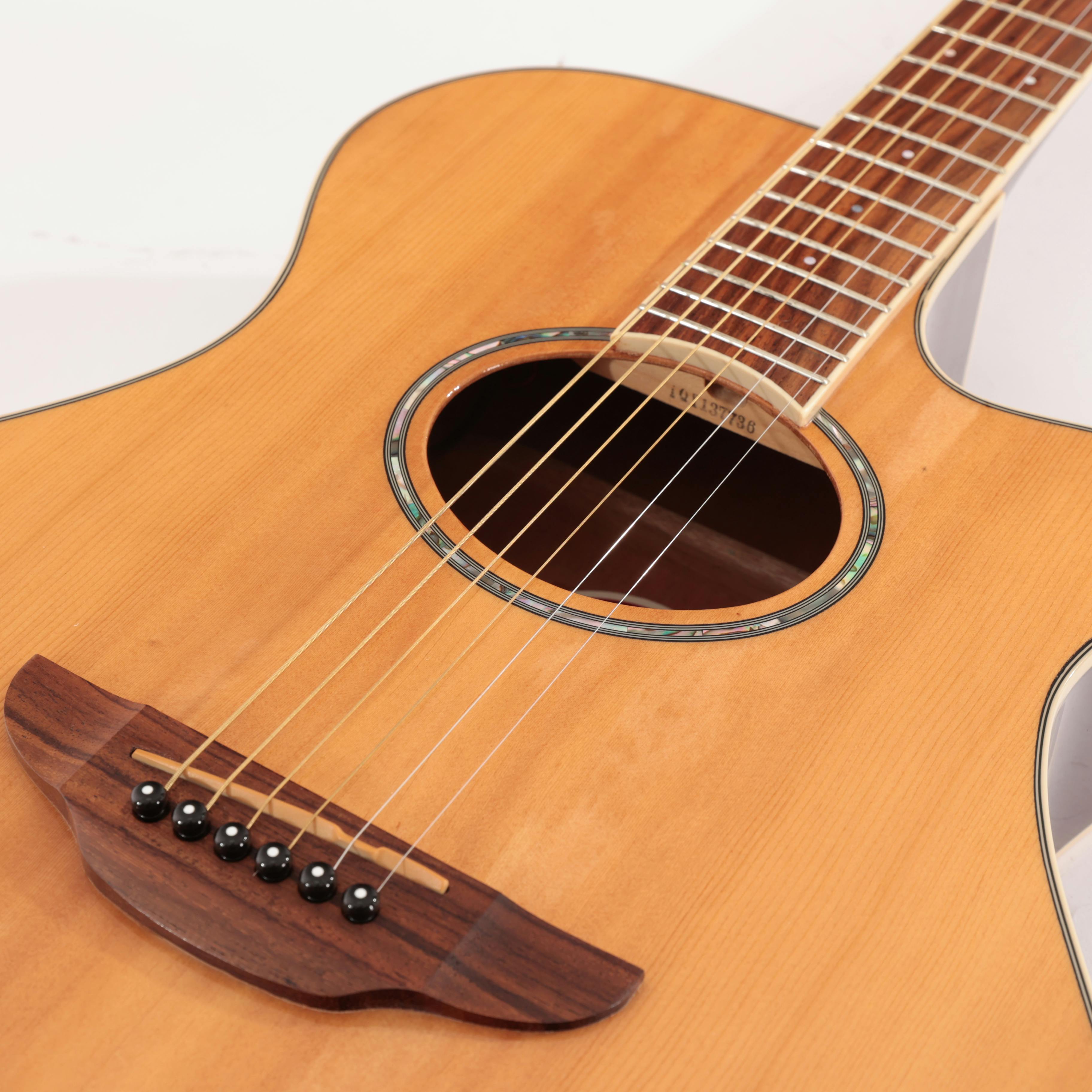 Yamaha APX600 Electric Acoustic Guitar Natural